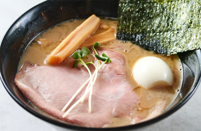 歩輝勇ラーメン